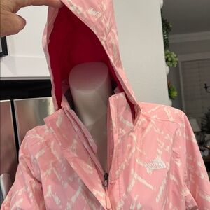 The North Face Dryvent
Venture Hiking Outdoor Windbreaker L